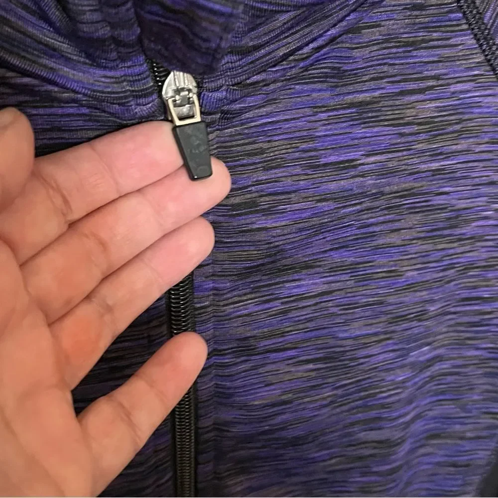 VOGO Athletica Purple And Black Full-Zip Lightweight Active Jacket Size Medium